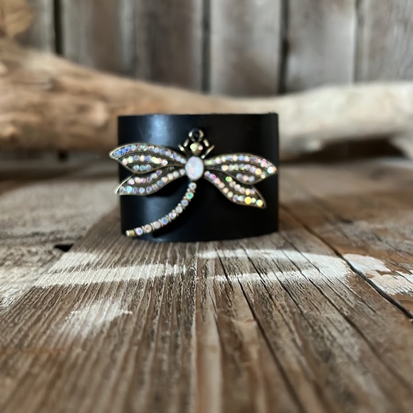 Handmade Black Leather Bracelet with Dragonfly - Picture 2 of 6
